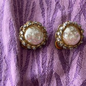 MIRIAM HASKELL VINTAGE CLIP ON EARRINGS